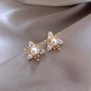 Crystal Cut Flower Earrings on Copper Alloy Studs