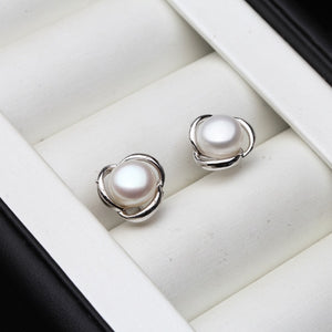 Flawless Freshwater Pearl Wrapped in 925 Sterling Silver