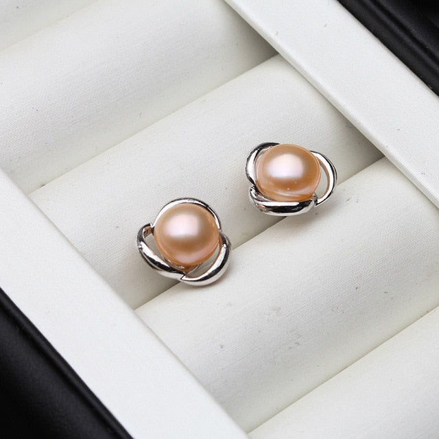 Flawless Freshwater Pearl Wrapped in 925 Sterling Silver