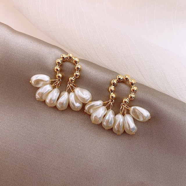 Trendy Pearl Drop Earrings