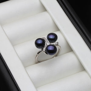 Natural Freshwater Pearl on 925 Sterling Silver Ring