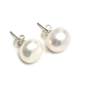 Classic Lady Pearl Earrings on 925 Sterling Silver Base